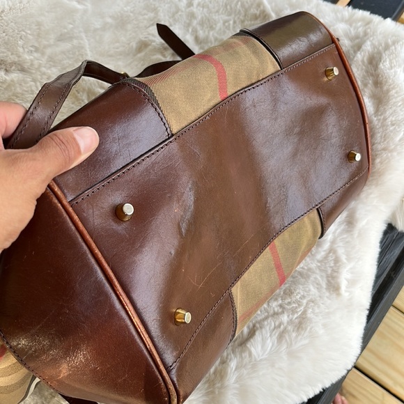 Burberry Canterbury Tote - Picture 7 of 17